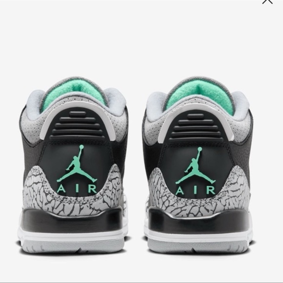 Jordan 3 green glow size 6 glow in the dark - Picture 1 of 4